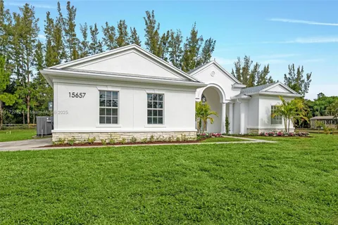 15657 N 80th Ln N, Loxahatchee FL 33470