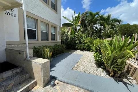 1060 NW 47th St # 7, Miami FL 33127