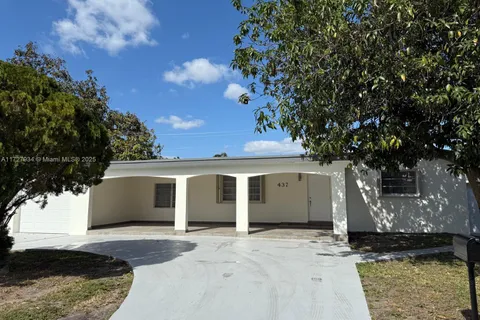 437 W 76th St, Hialeah FL 33014