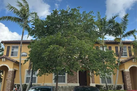 9133 SW 227th St # 9, Cutler Bay FL 33190