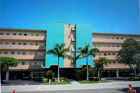 200 NE 14th Ave # 218, Hallandale Beach FL 33009