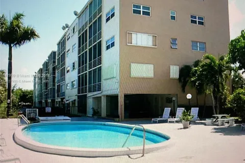 200 NE 14th Ave # 218, Hallandale Beach FL 33009