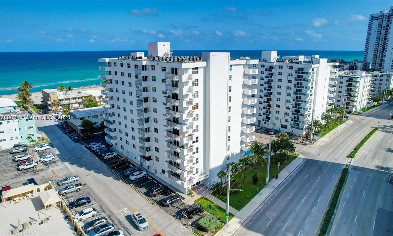 1601 S Ocean Dr # 105, Hollywood FL 33019