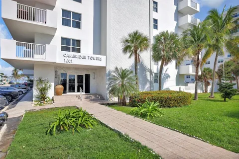 1601 S Ocean Dr # 105, Hollywood FL 33019