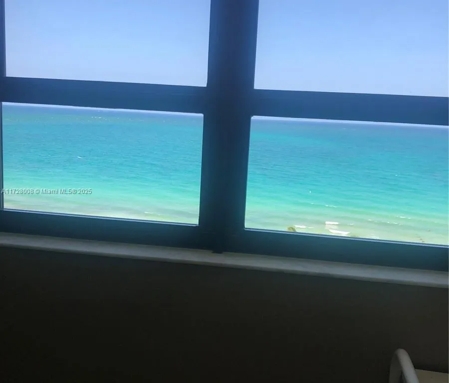 10185 Collins Ave # 1118, Bal Harbour FL 33154