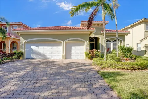 719 Cresta Cir, West Palm Beach FL 33413