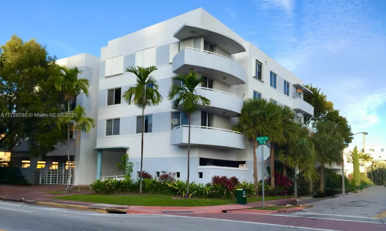 7601 Dickens Ave # 303, Miami Beach FL 33141