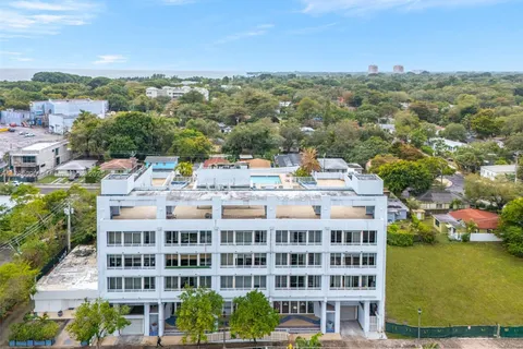 3250 Grand Ave # 409, Miami FL 33133