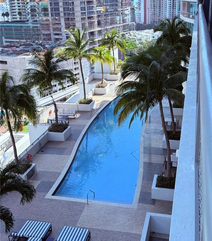 60 SW 13th St # 1622, Miami FL 33130