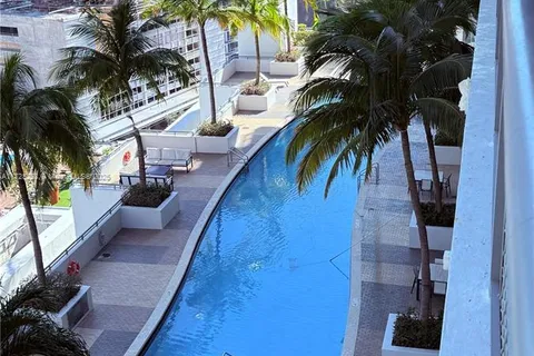 60 SW 13th St # 1622, Miami FL 33130