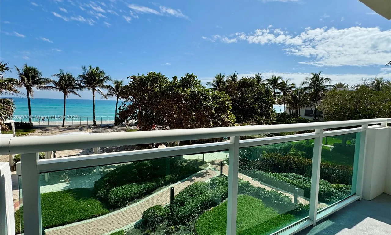 3001 S Ocean Dr # 211, Hollywood FL 33019