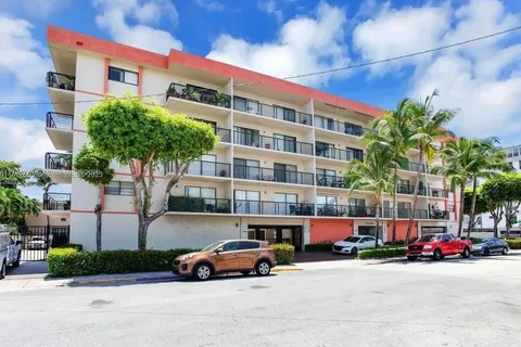 7801 Abbott Ave # 504, Miami Beach FL 33141