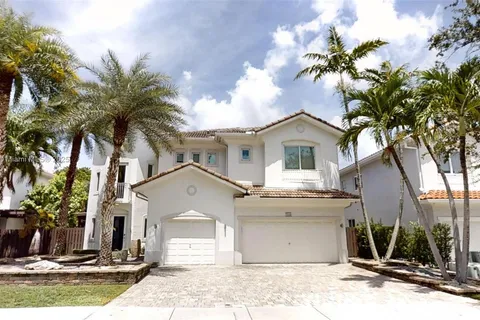 7044 NW 113th Pl, Doral FL 33178