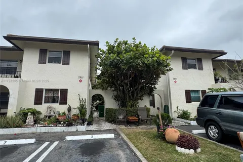 7801 NW 35th Ct, Coral Springs FL 33065