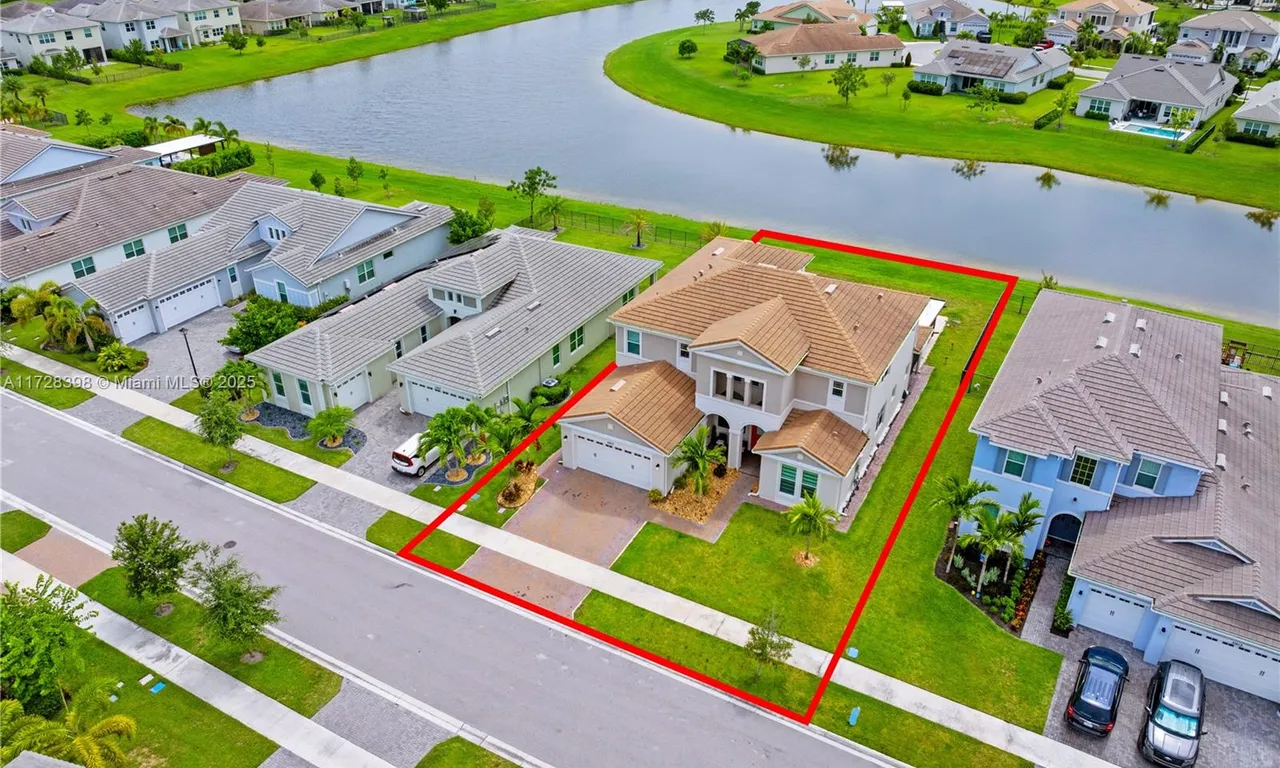 5907 Jasmine Ln, Westlake FL 33470