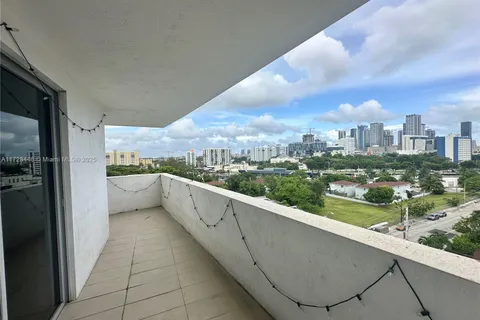 36 NW 6th Ave # 806, Miami FL 33128