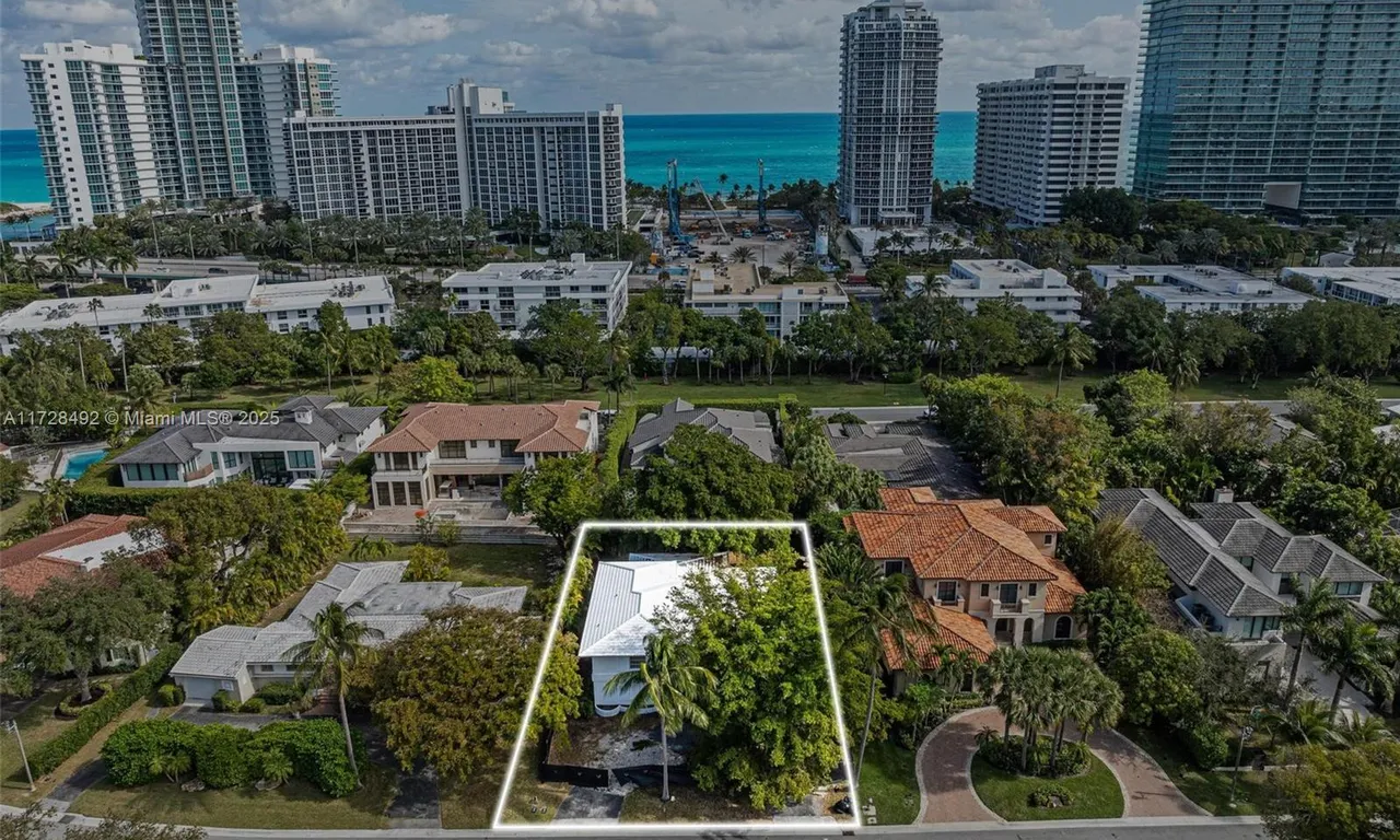 253 Bal Cross Dr, Bal Harbour FL 33154