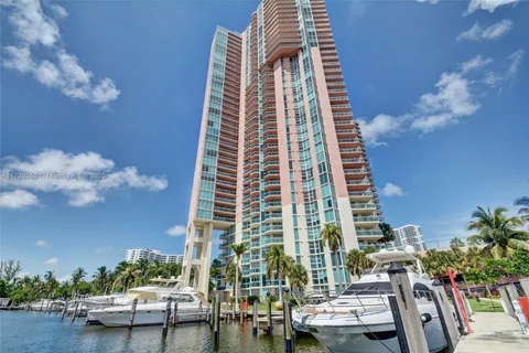 3370 Hidden Bay Dr # 910, Aventura FL 33180