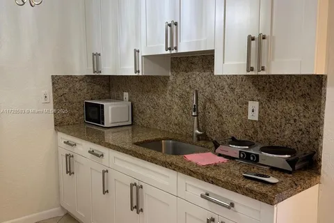 7641 Raleigh St # 1, Hollywood FL 33024
