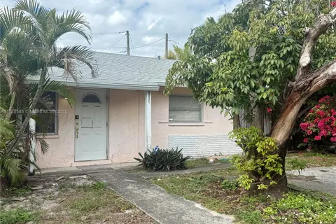 3319-3321 Grove Rd, Boynton Beach FL 33435