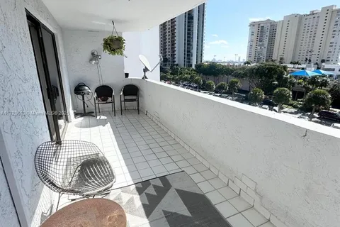 1650 NE 115th St # 506, Miami FL 33181