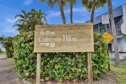 2700 S University Dr # 4B, Davie FL 33328