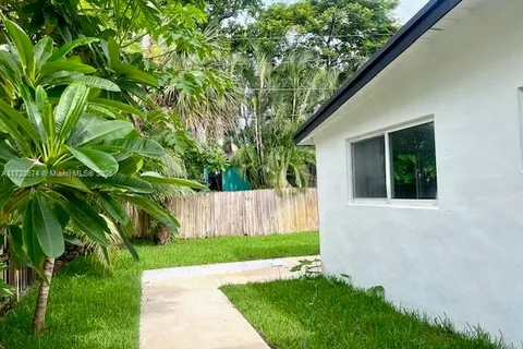 2380 SW 34th Way, Fort Lauderdale FL 33312