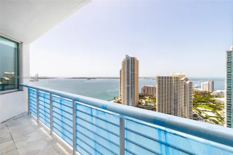 335 S Biscayne Blvd # 3207, Miami FL 33131