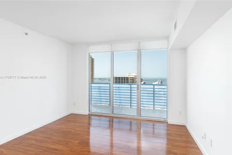 335 S Biscayne Blvd # 3207, Miami FL 33131