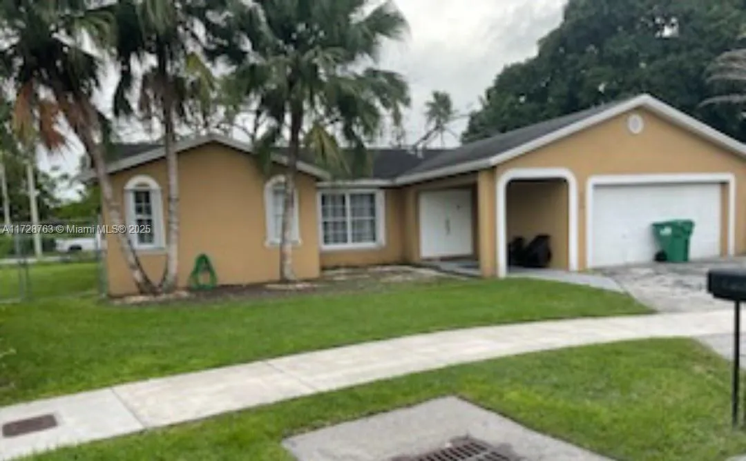 13670 SW 283 Ter, Homestead FL 33033