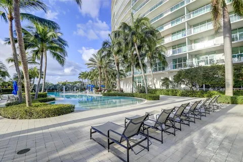 1 N Ocean Blvd # 1011, Pompano Beach FL 33062