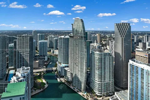 300 Biscayne Blvd Way # 601, Miami FL 33133