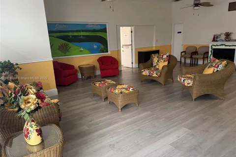2631 W Golf Blvd, Pompano Beach FL 33064