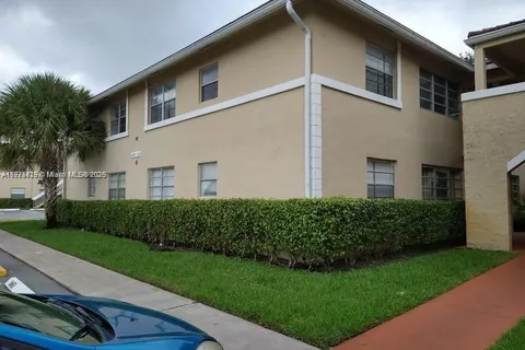 1014 Twin Lakes Dr # H, Coral Springs FL 33071