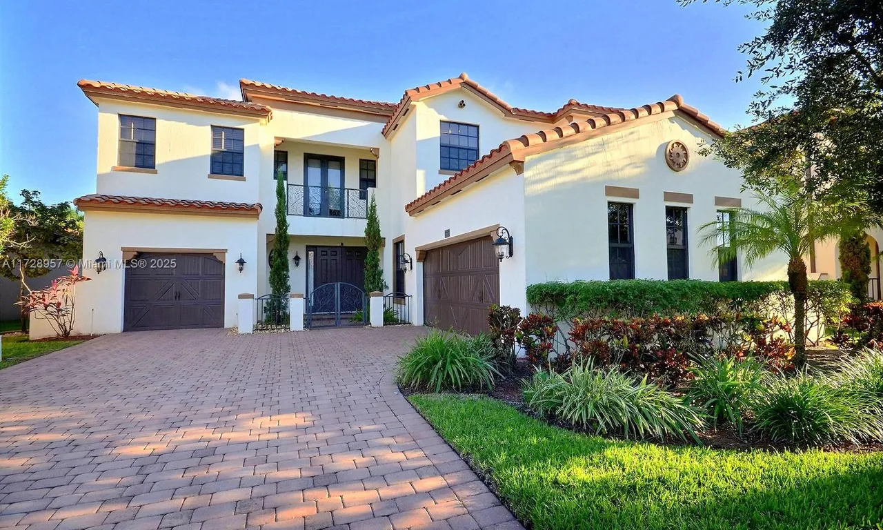 3613 NW 87th Ave, Cooper City FL 33024