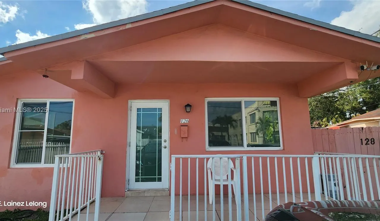 126 NW 17th Pl # 126, Miami FL 33125