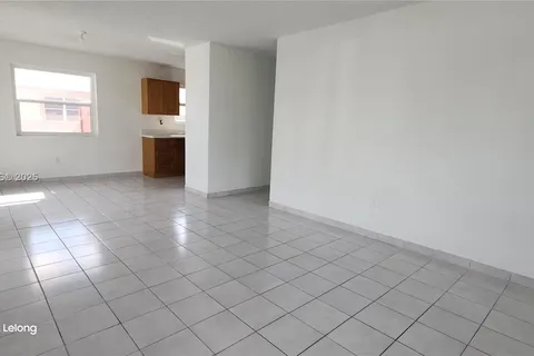 126 NW 17th Pl # 126, Miami FL 33125