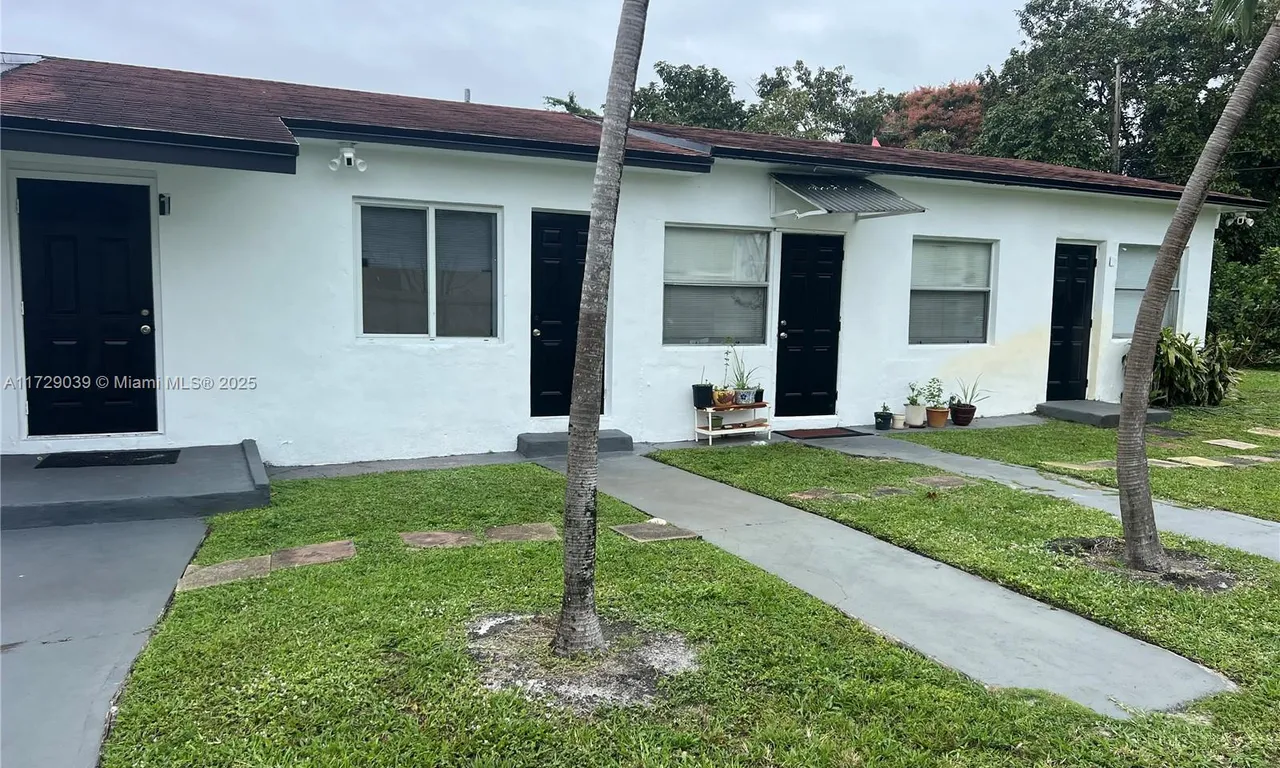 511 NW 133rd St, North Miami FL 33168