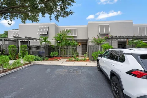 1509 NW 112th Way # 1509, Pembroke Pines FL 33026