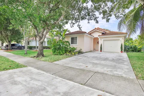 470 SE 30th Dr, Homestead FL 33033