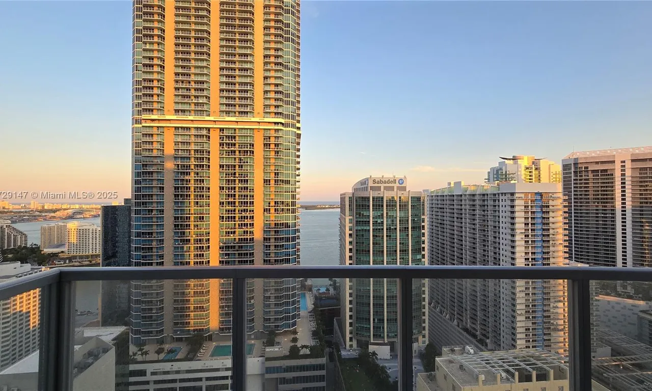 1060 Brickell Ave # 3605, Miami FL 33131