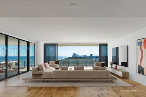 8701 Collins Ave # 902, Miami Beach FL 33154