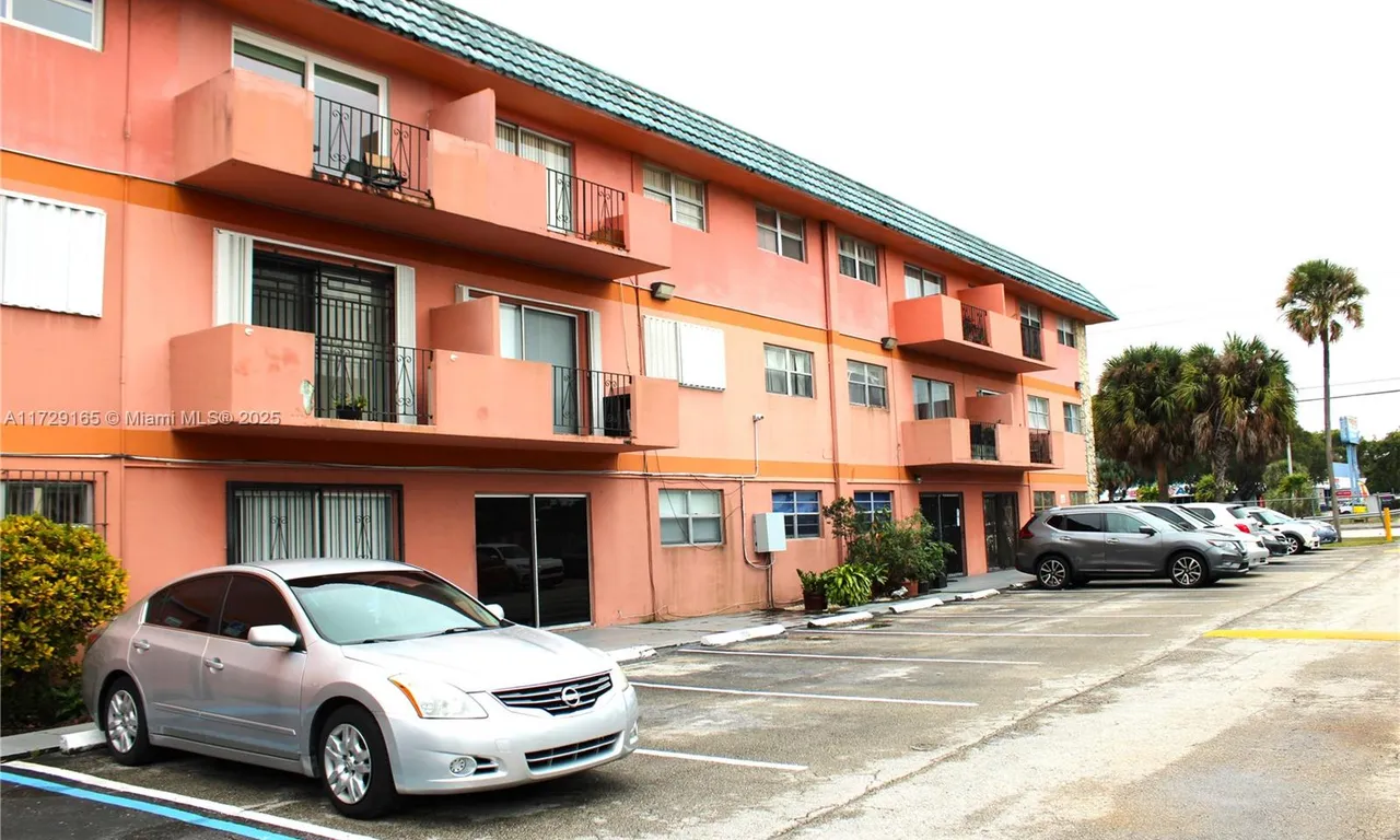 17101 NW 57th Ave # 211, Miami Gardens FL 33055
