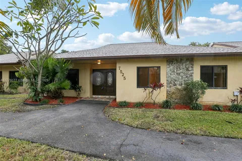 7525 SW 28th St # 20, Davie FL 33314