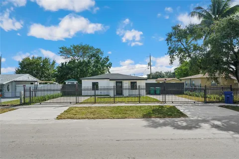 2440 NW 154 St, Miami FL 33054