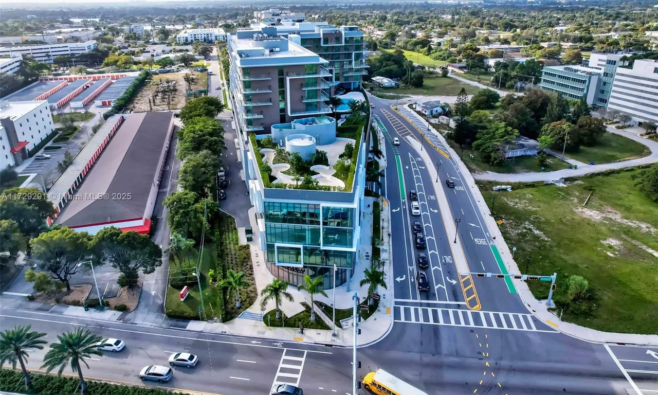 21290 Biscayne # 205, Aventura FL 33180