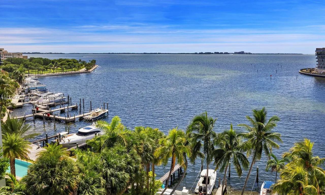 1600 S Bayshore Ln # 8D, Coconut Grove FL 33133