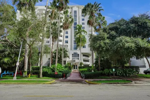 1621 Bay Rd # 704, Miami Beach FL 33139