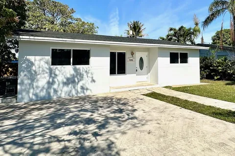 4341 NW 167th Ter, Miami Gardens FL 33055