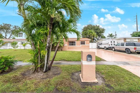 6441 Sherman St, Hollywood FL 33024